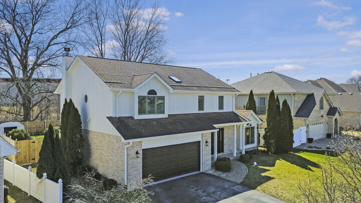 Property Photo: 4933 Meadow Lake Drive IL 60471