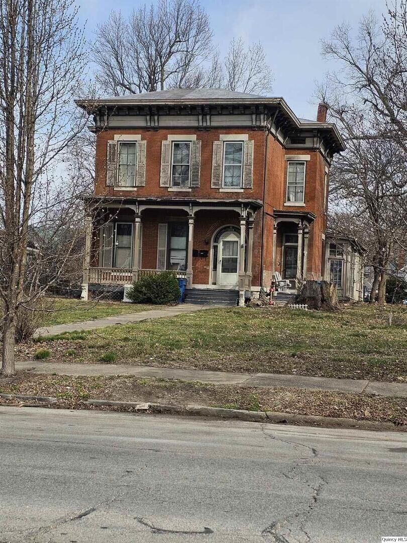 Property Photo: 1303 State Street IL 62301