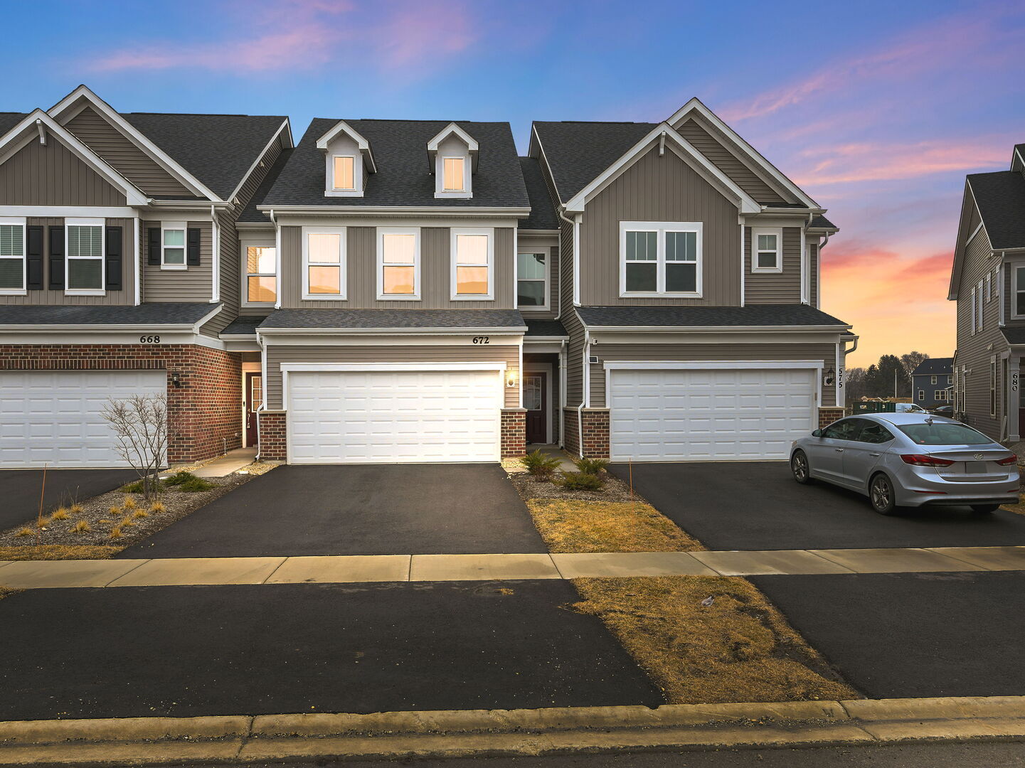 Property Photo: 672 Switchgrass Way 58005 IL 60490