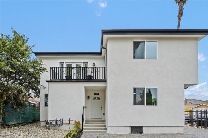 Property Photo:  759 E 25th  CA 90011 