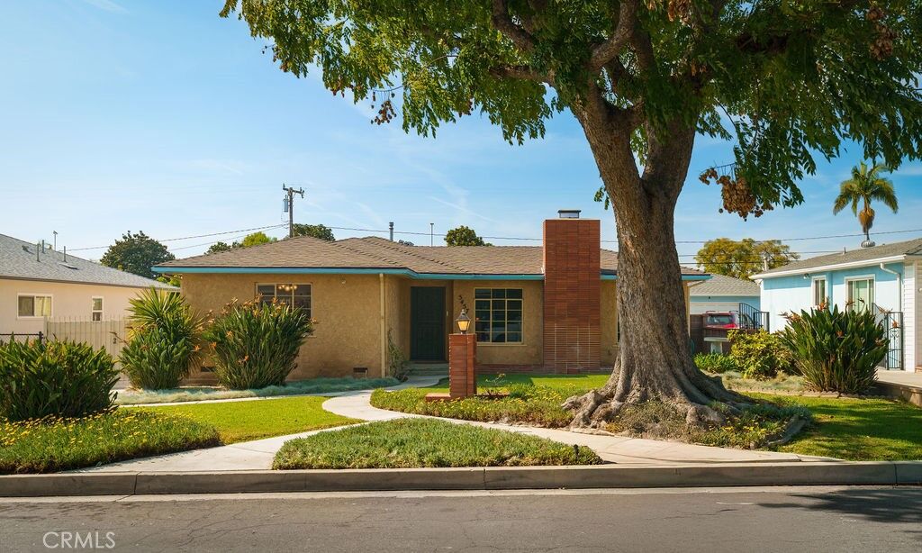 Property Photo:  5457 Ben Alder  CA 90601 