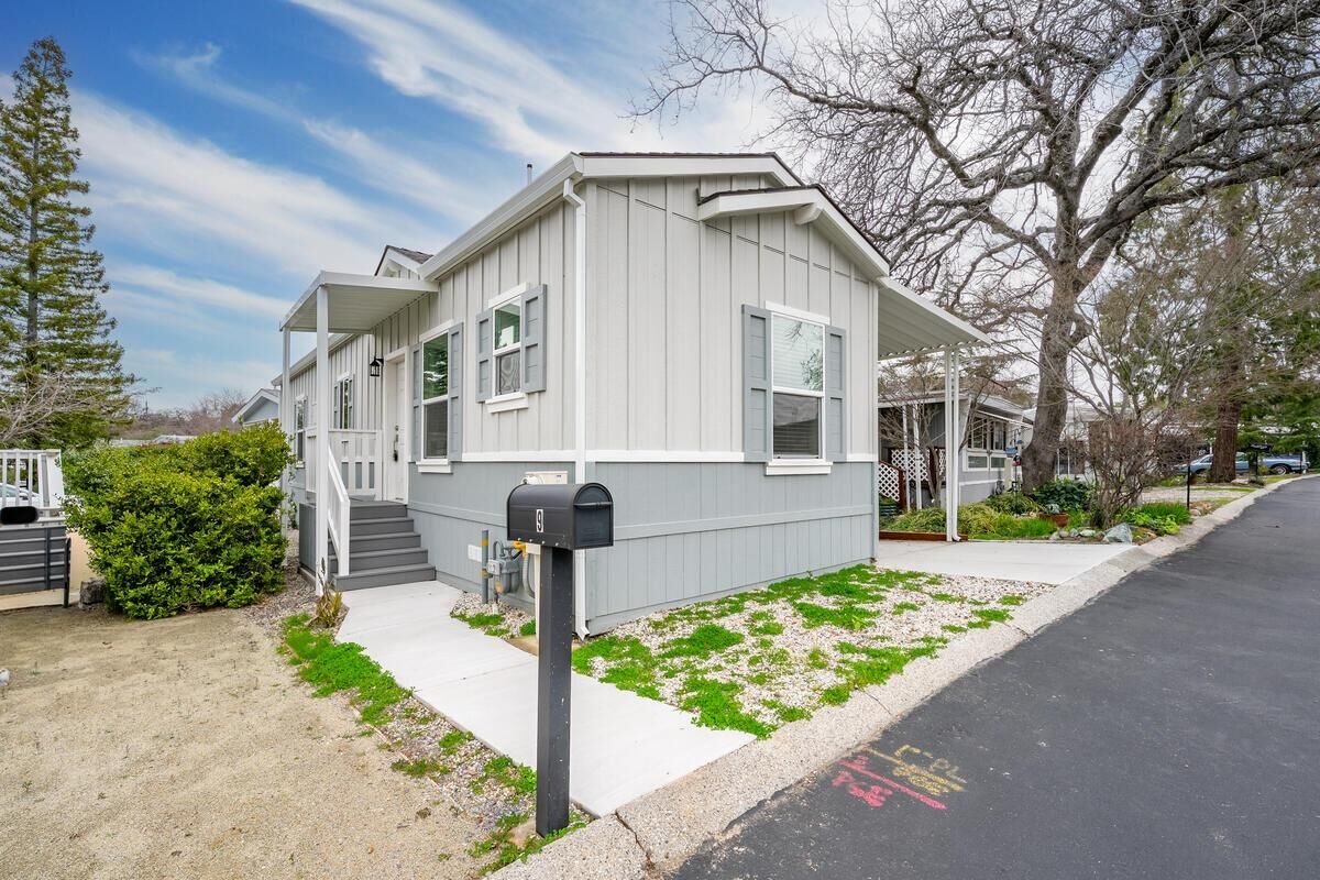 Property Photo:  9 Lily Avenue  CA 95603 