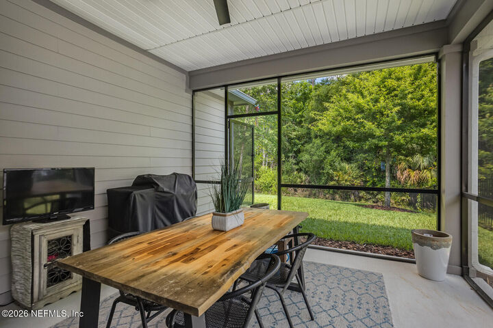 Property Photo:  425 Union Hill Drive  FL 32081 
