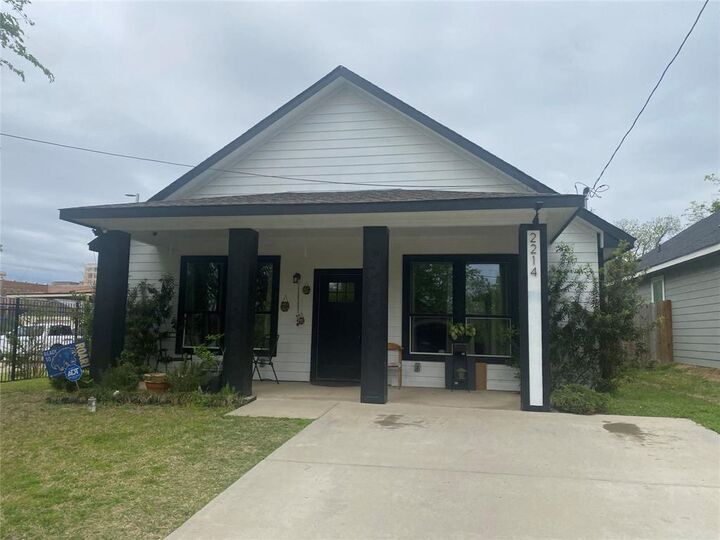 Property Photo:  2214 Gordon Street  TX 75401 