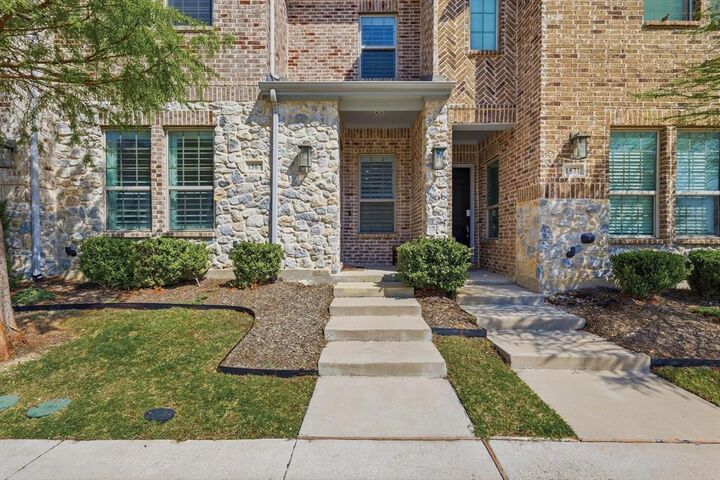 Property Photo:  1567 Windermere Way  TX 75234 