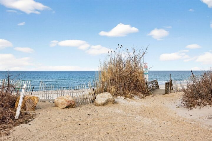 Property Photo:  2 Jillson Way  MA 02537 