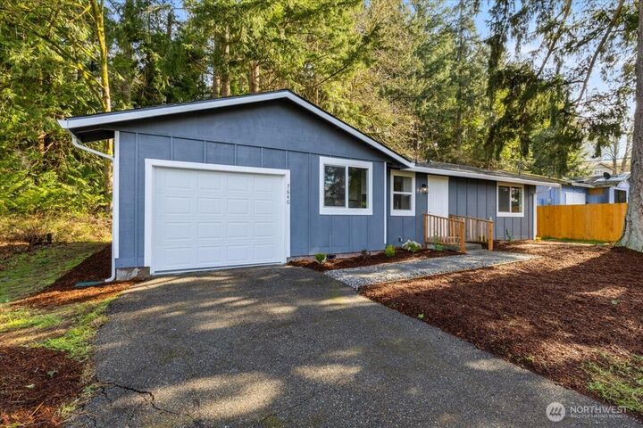 Property Photo: 7640 Mesplay Avenue SE WA 98503