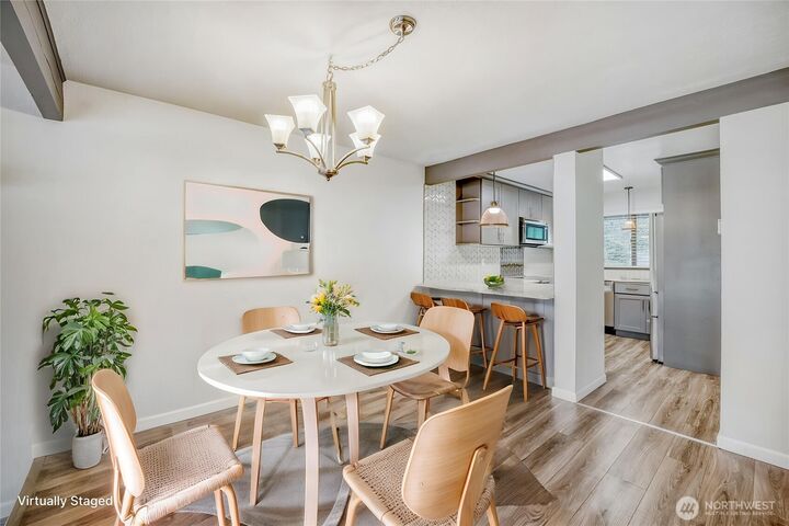 Property Photo:  1723 NE 179th Street 3  WA 98155 