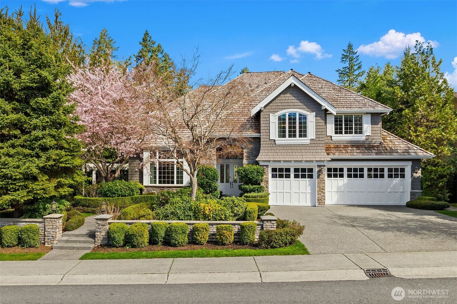 Property Photo:  2330  279th Drive SE  WA 98075 