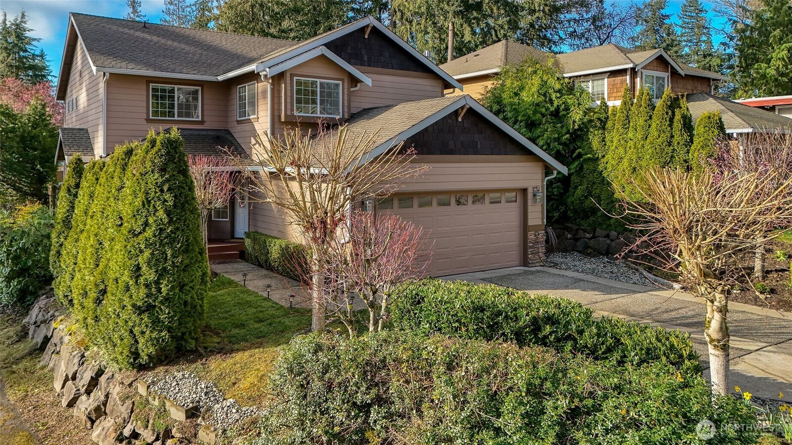 Property Photo:  725 N 198th Street  WA 98133 