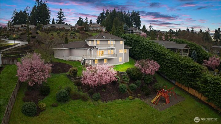 Property Photo:  5801  51st Avenue Ct E  WA 98443 