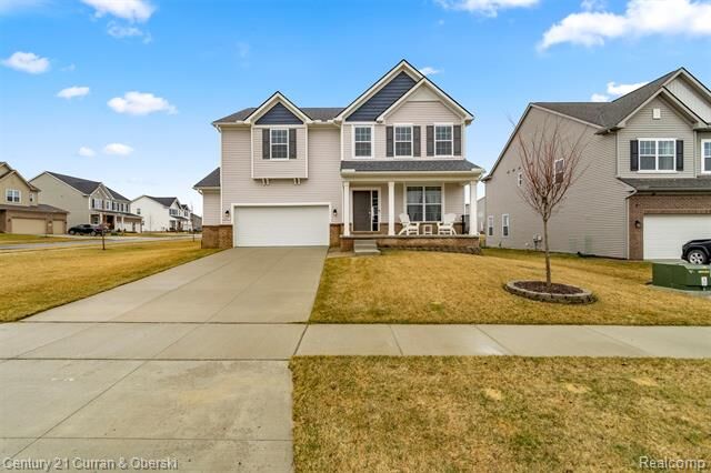 Property Photo:  2717 Salt Springs Drive  MI 48176 