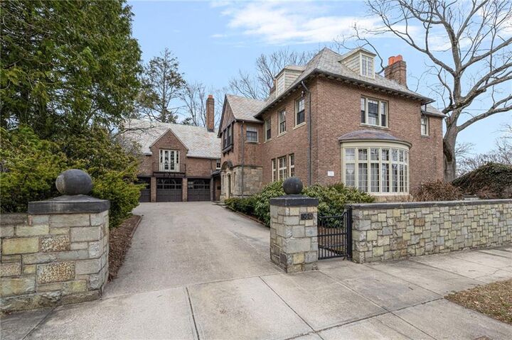 Property Photo:  330 Freeman Parkway  RI 02906 