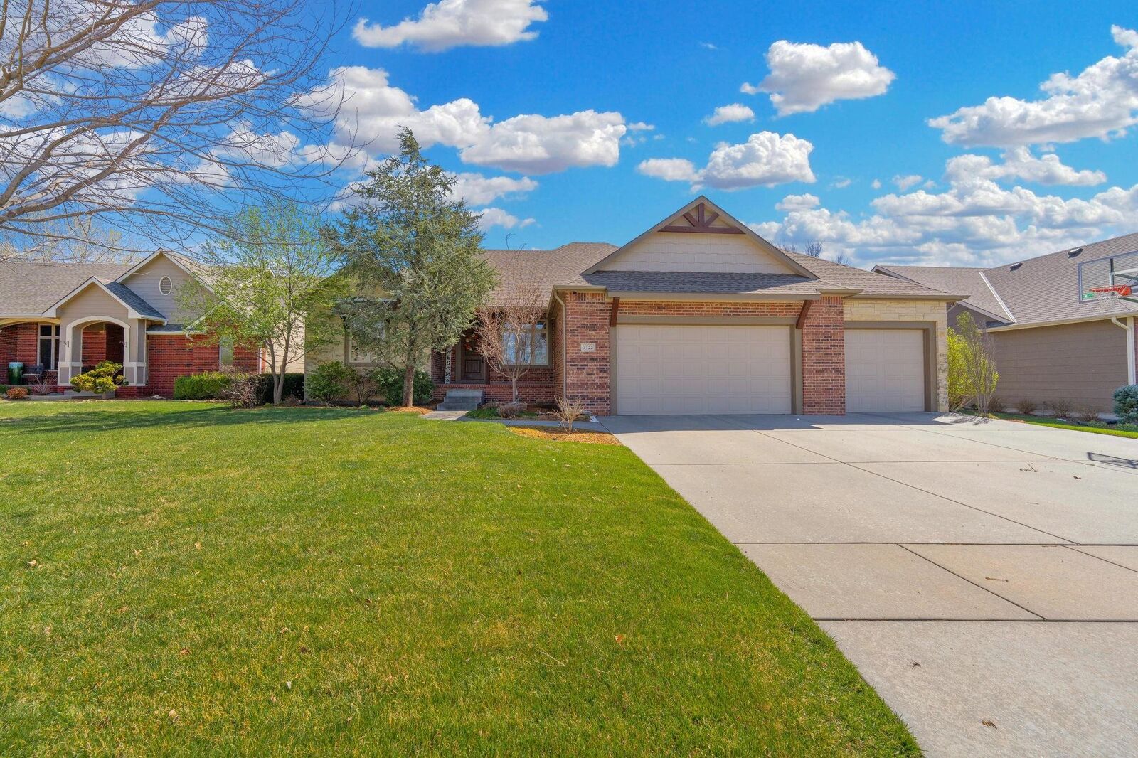 Property Photo:  3122 N Brush Creek St  KS 67205 