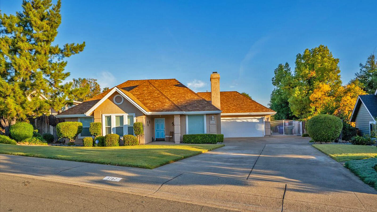 Property Photo: 3782 Siskiyou Street CA 96001