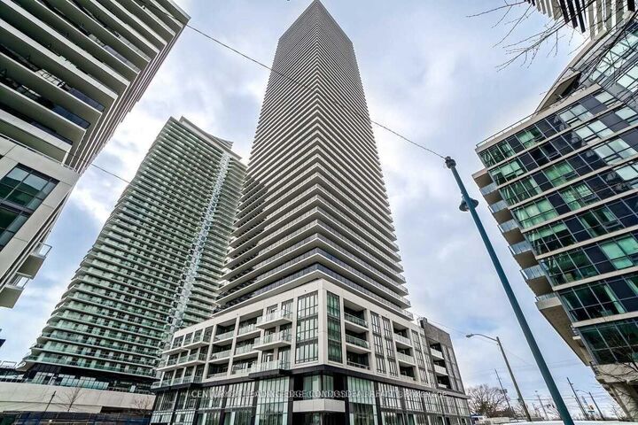 Property Photo: 70 Annie Craig Drive 2905 ON M8V 0G2