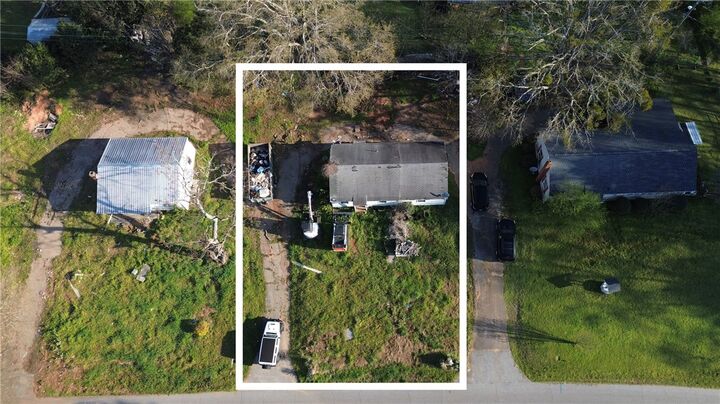 Property Photo:  1307 E Park Drive  SC 29621 