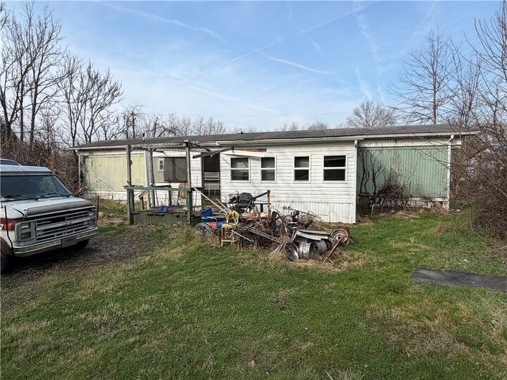 Property Photo:  108 Willis  PA 15357 