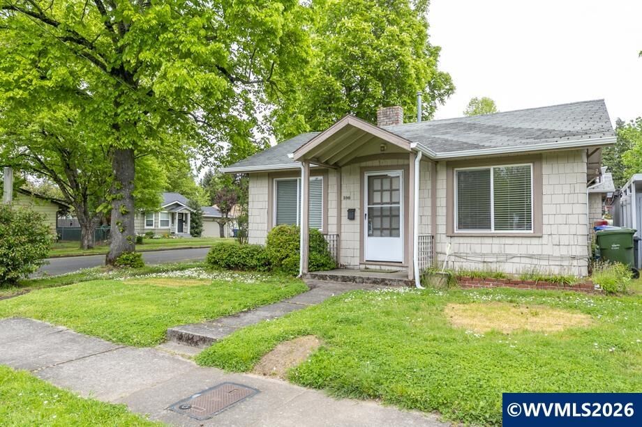 Property Photo:  390 McNary Av NW  OR 97304 