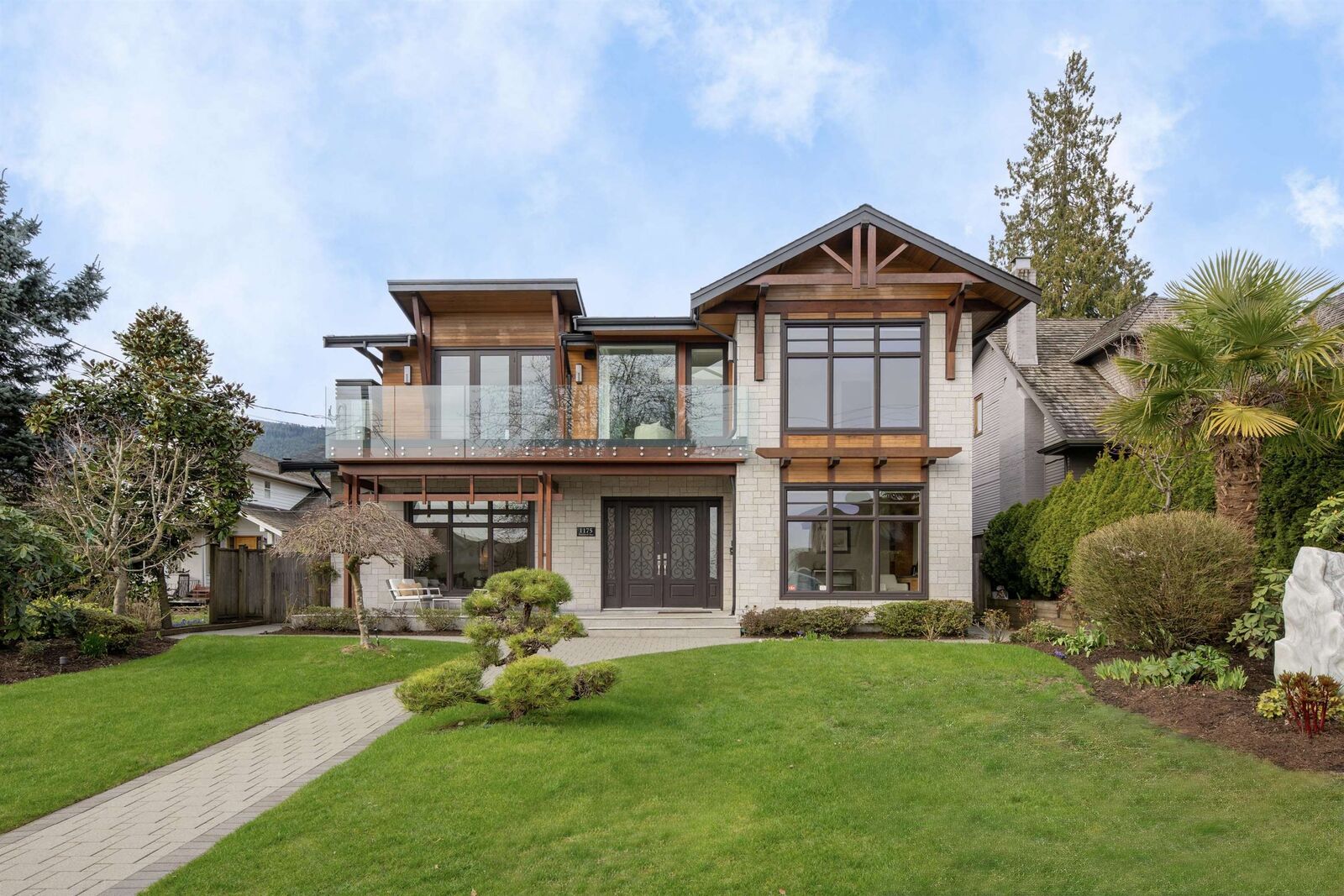Property Photo: 1175 Haywood Avenue BC V7T 1T8