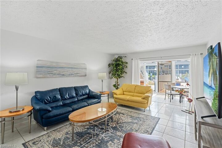 Property Photo: 1006 SE 46th St 1B FL 33904