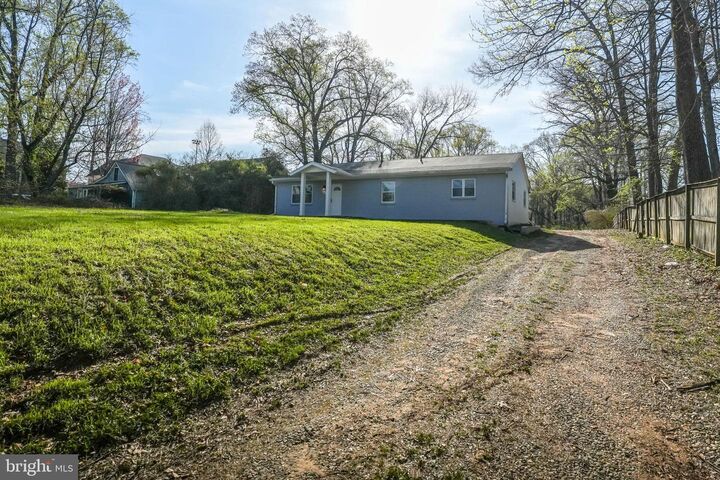 Property Photo:  8665 Center Road  VA 22152 