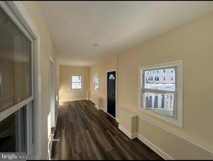 Property Photo:  405 Elm Avenue  NJ 08077 