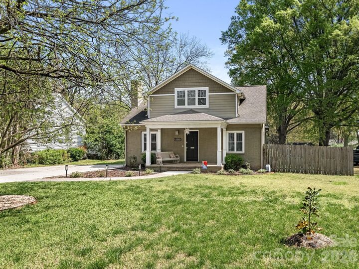 Property Photo:  1500 Richland Drive  NC 28205 