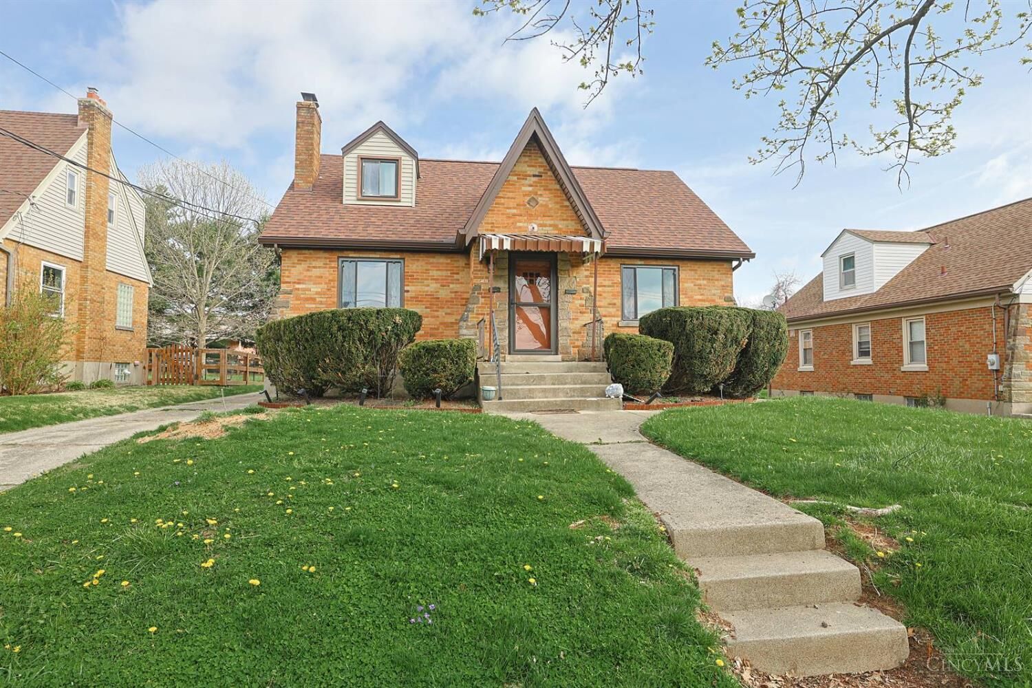 Property Photo:  4228 Homelawn Avenue  OH 45211 