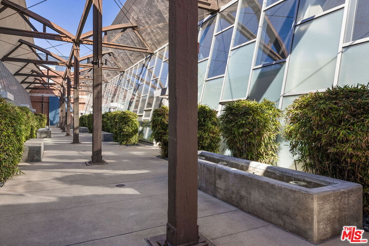 Property Photo:  130 S Hewitt St  CA 90012 