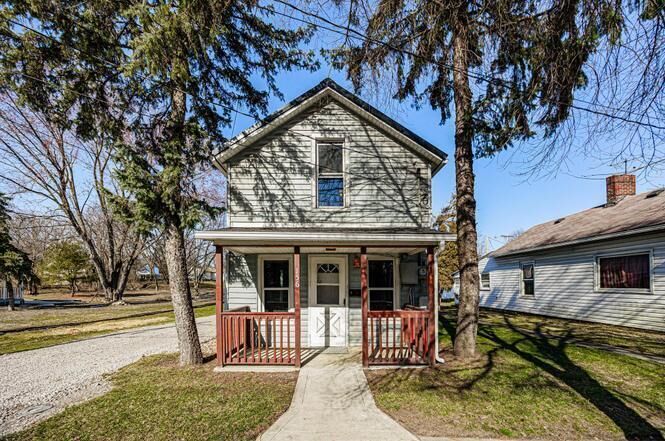 Property Photo: 156 London Road OH 43015