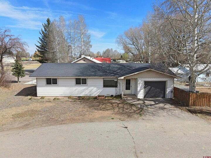 Property Photo:  406 6th Street  CO 81140 