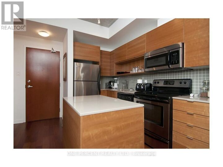 Property Photo:  324 Laurier Avenue West 1208  ON K1N 6P6 