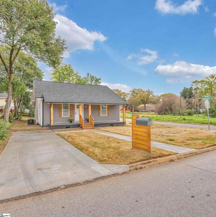 Property Photo:  36 Dorsey Boulevard  SC 29611 