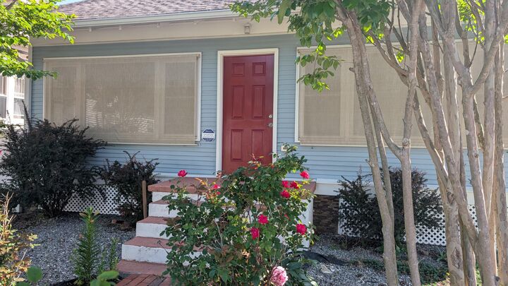 Property Photo:  218 Greenbrier Avenue  WV 24986 