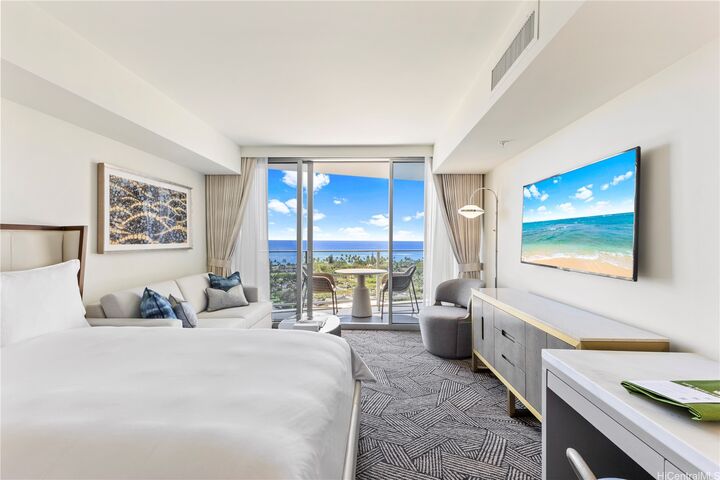 Property Photo:  383 Kalaimoku Street 2012  HI 96815 