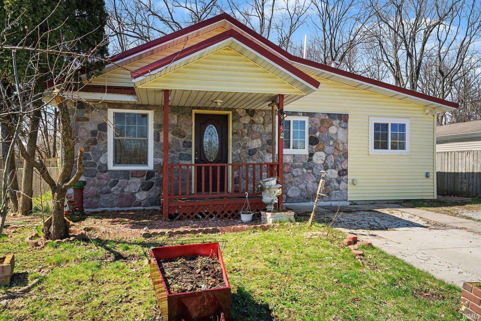 Property Photo:  315 Olive Street  IN 46528-3035 