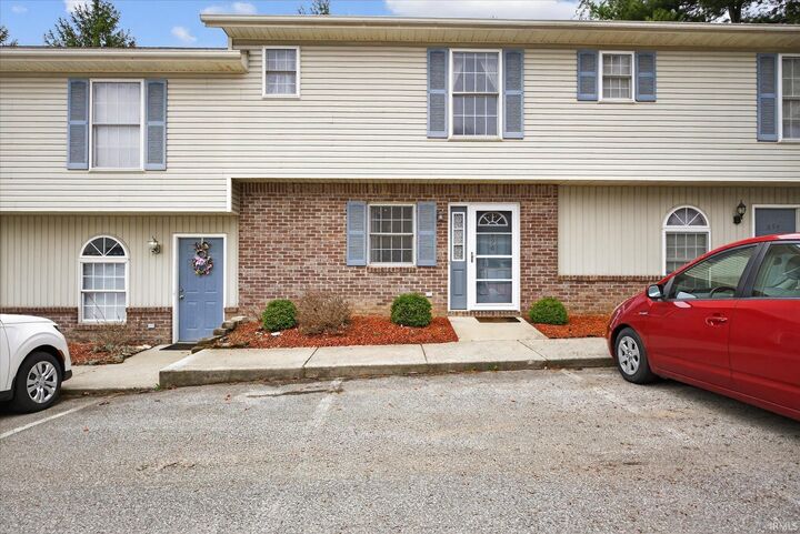 Property Photo:  896 E Sherwood Hills Drive  IN 47401-8134 