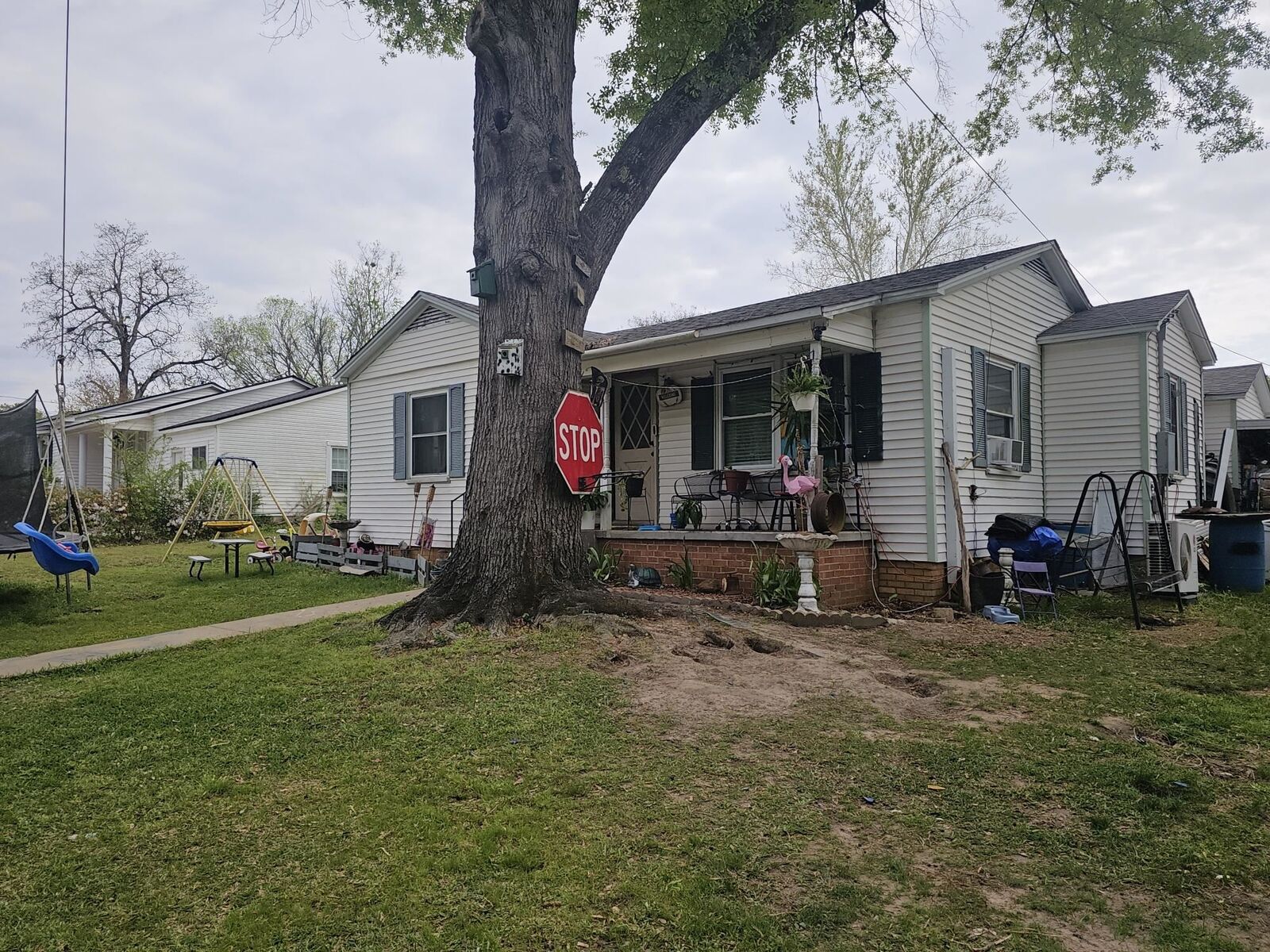 Property Photo:  207 Forrest St  TX 75654 
