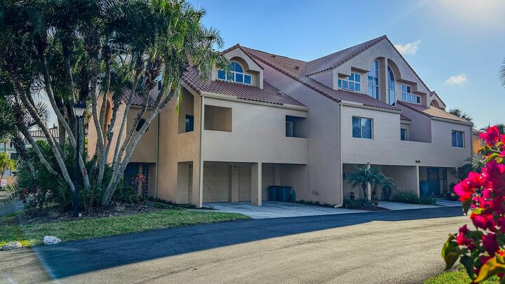 Property Photo:  1635 Royal Palm Drive S A  FL 33707 