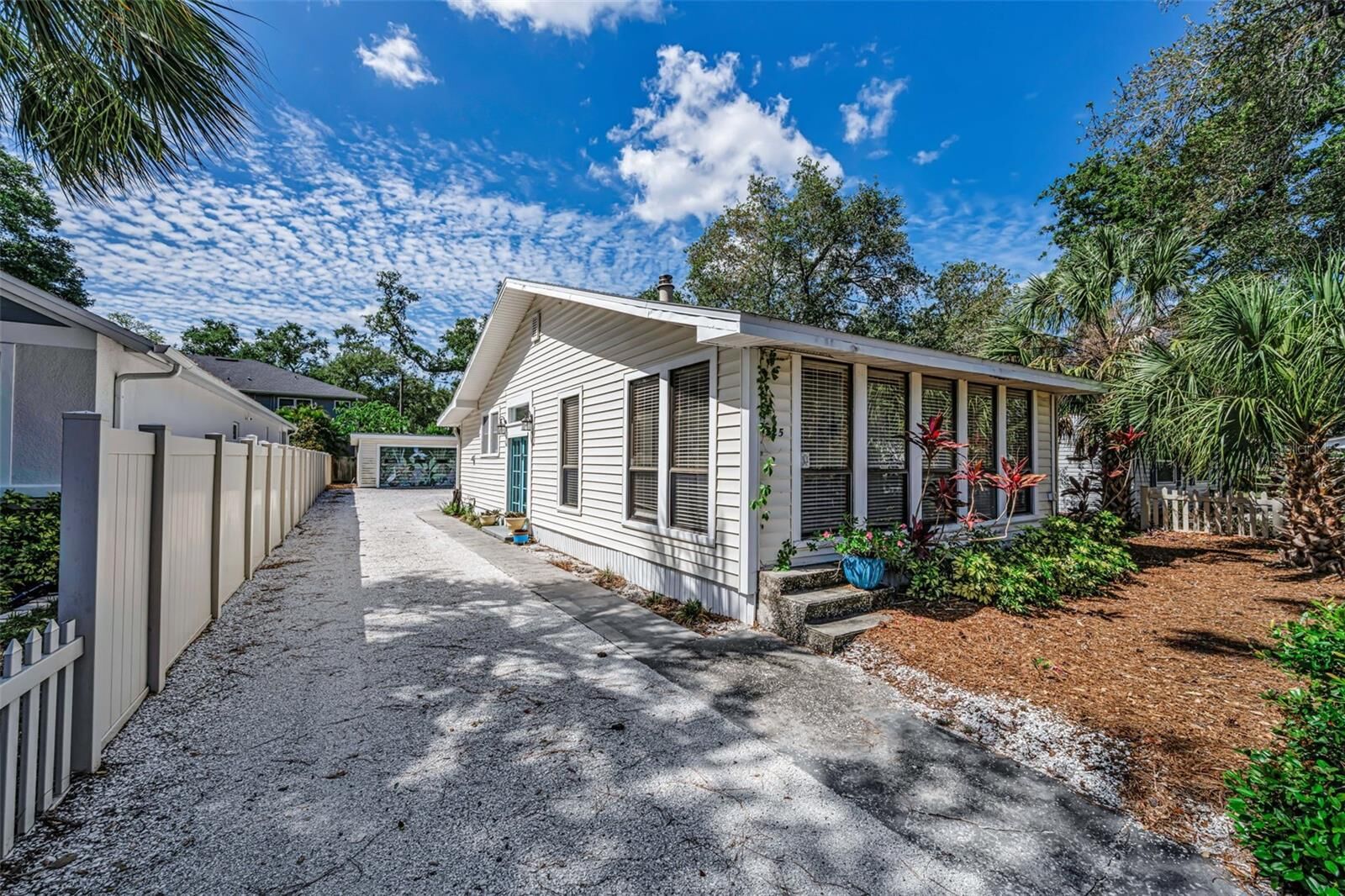 Property Photo:  525 Bay Street  FL 34698 