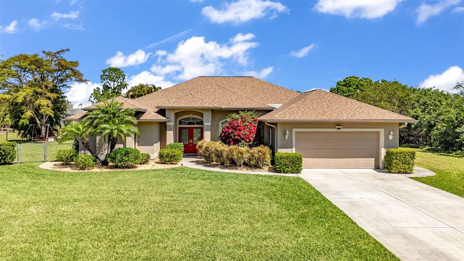 Property Photo:  25042 Bolivar Drive  FL 33983 