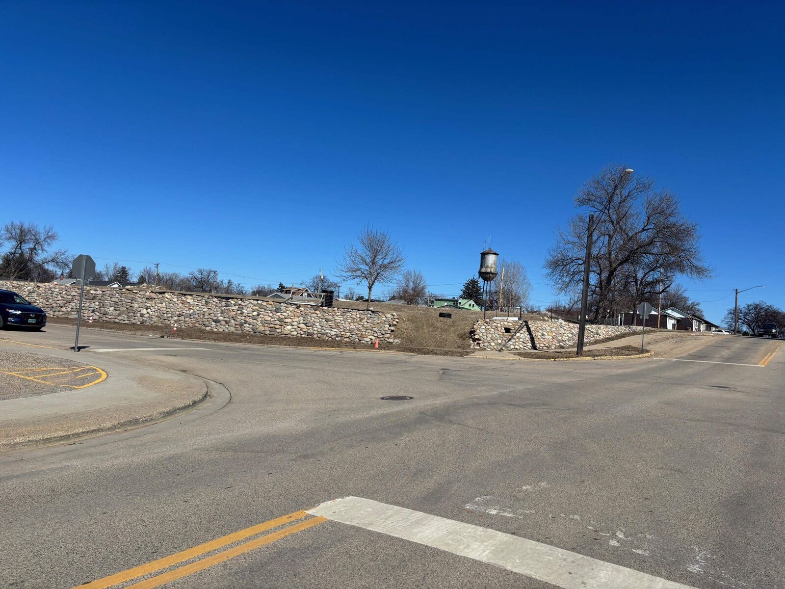 Property Photo:  1001 2nd St  ND 58701 