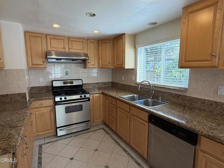 Property Photo: 868 Fairview Avenue CA 91007