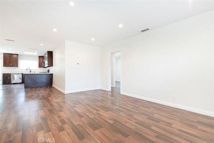 Property Photo: 17425 Emelita CA 91316