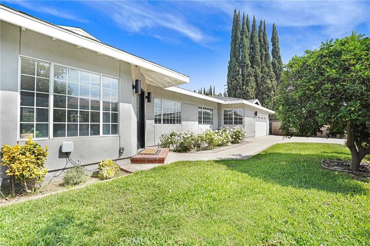 Property Photo:  9817 La Rosa  CA 91780 