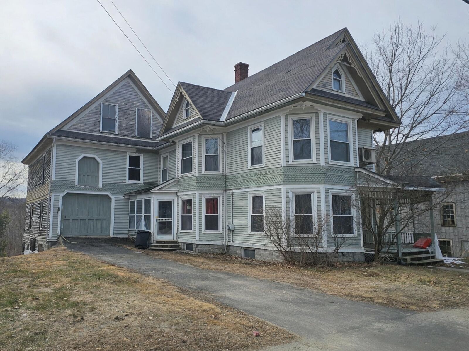 Property Photo:  79 Pittsfield Avenue  ME 04943 