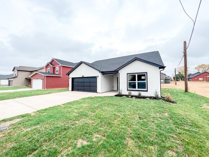 Property Photo:  2669 Brewster Dr  TN 37042 