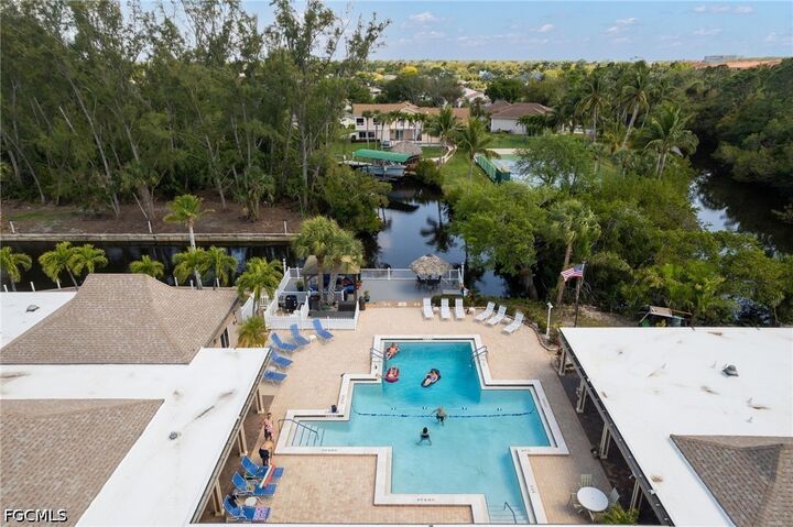 Property Photo:  5705 Harbour Club Road  FL 33919 