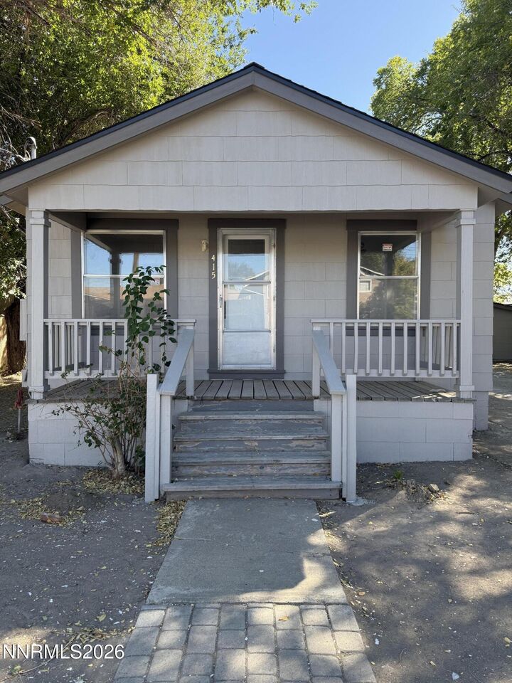 Property Photo: 415 E Lee Street NV 89706